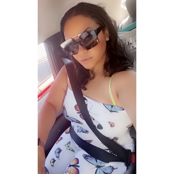 Butterfly  Pant Set - Picture 4 of 4